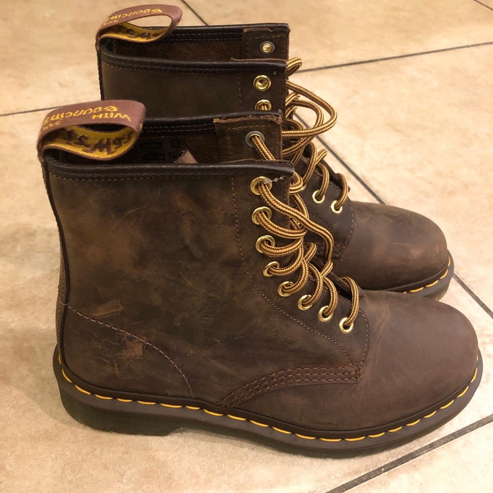 Dr. Marten’s (1460) Crazy Horse Boots